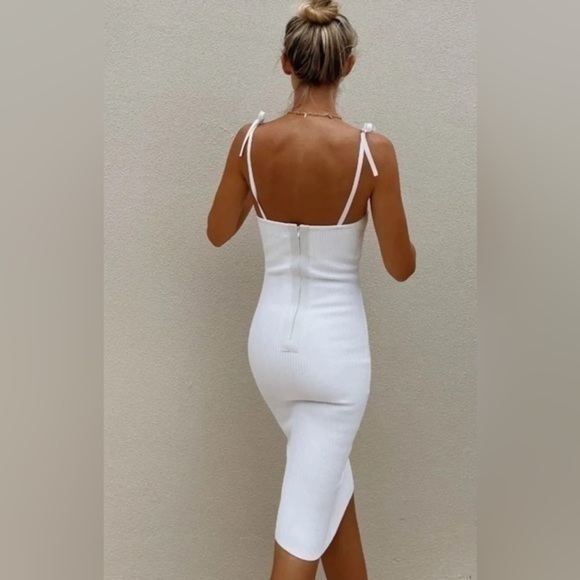 SNDYS White Vienna Ribbed Fitted Bodycon Dress - Picture 3 of 3